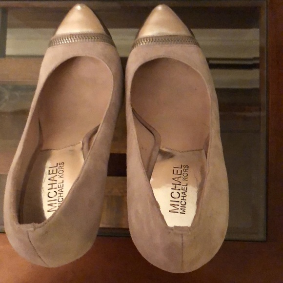 Michael Kors Cynthia Platform Pearl Grey Heels - Picture 6 of 8